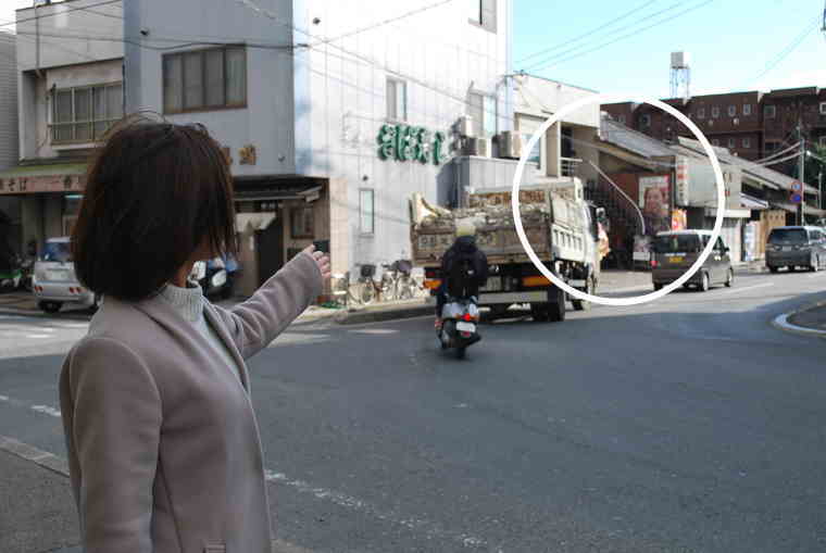 ほら、あれがスクールです。
